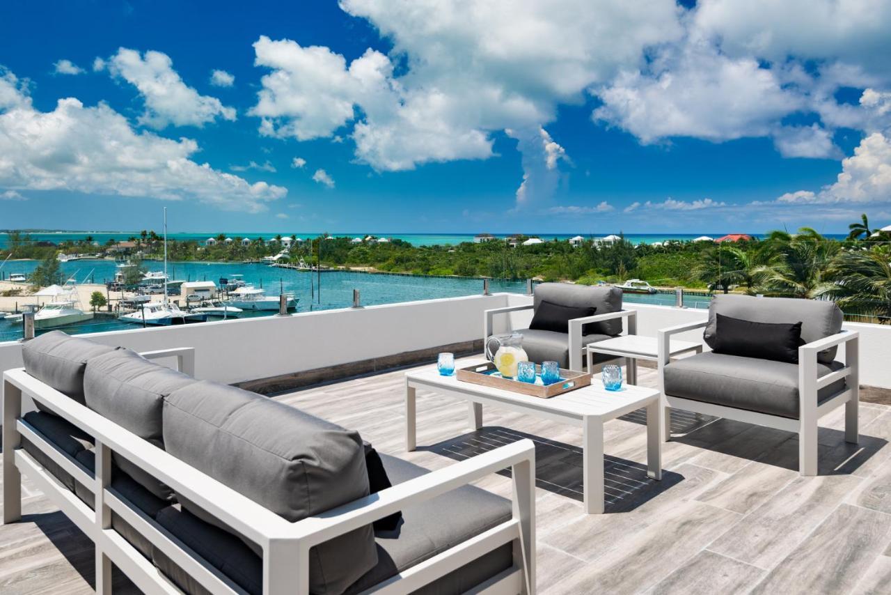 Zenza Boutique Hotel Turtle Cove ภายนอก รูปภาพ