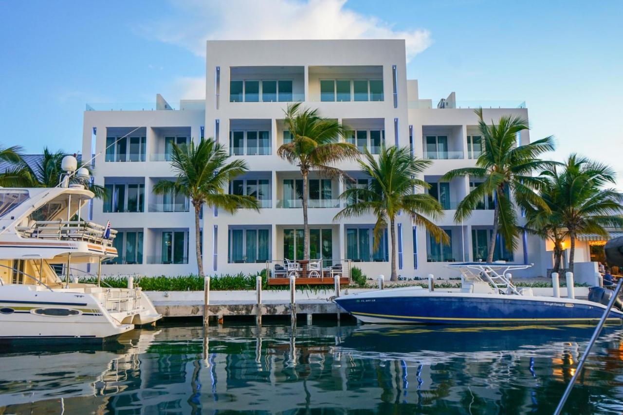 Zenza Boutique Hotel Turtle Cove ภายนอก รูปภาพ