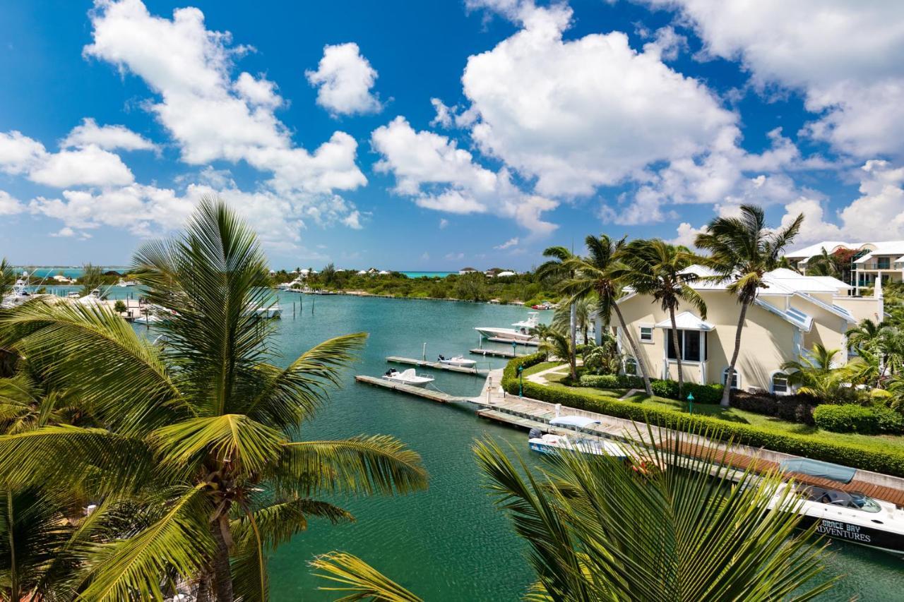 Zenza Boutique Hotel Turtle Cove ภายนอก รูปภาพ