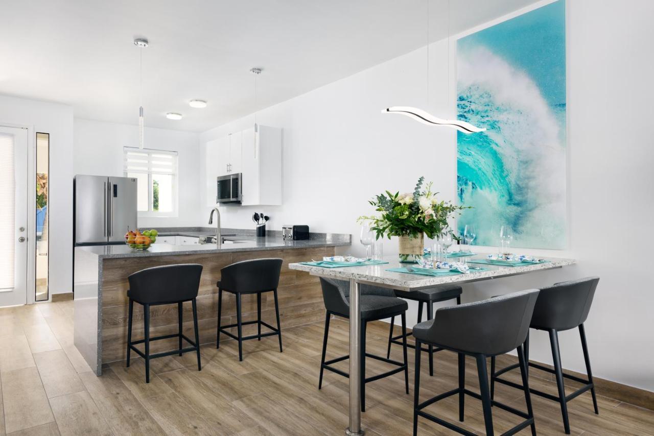 Zenza Boutique Hotel Turtle Cove ภายนอก รูปภาพ