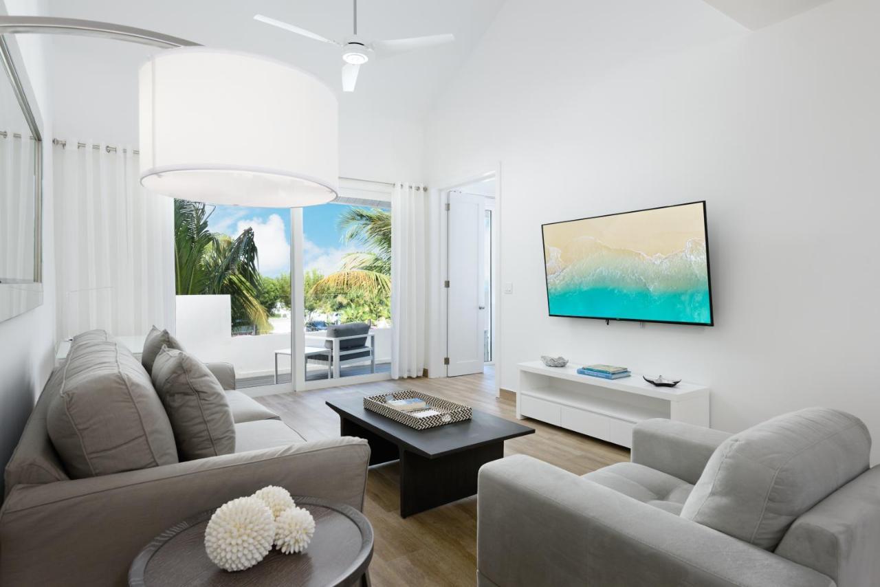 Zenza Boutique Hotel Turtle Cove ภายนอก รูปภาพ